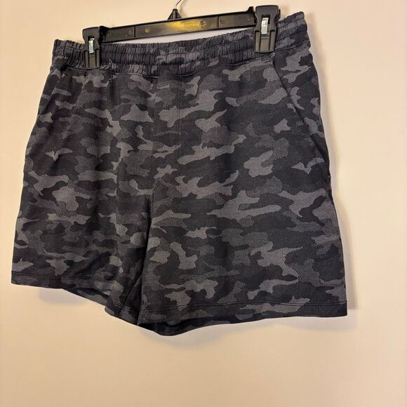 Lululemon Men's Grey Camo Lined Athletic Shorts Size Large - Picture 4 of 8